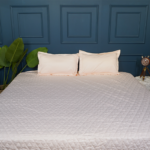 Sustainable Style Bed Spread with 2 Pillow Covers | Grating Grid